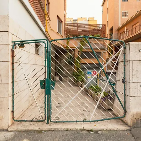 Elegante Stanza A Pochi Min Dal Vaticano Séjour chez l'habitant *